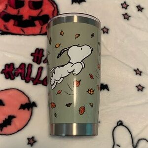 Peanuts Snoopy fall tumblr mug, never used.